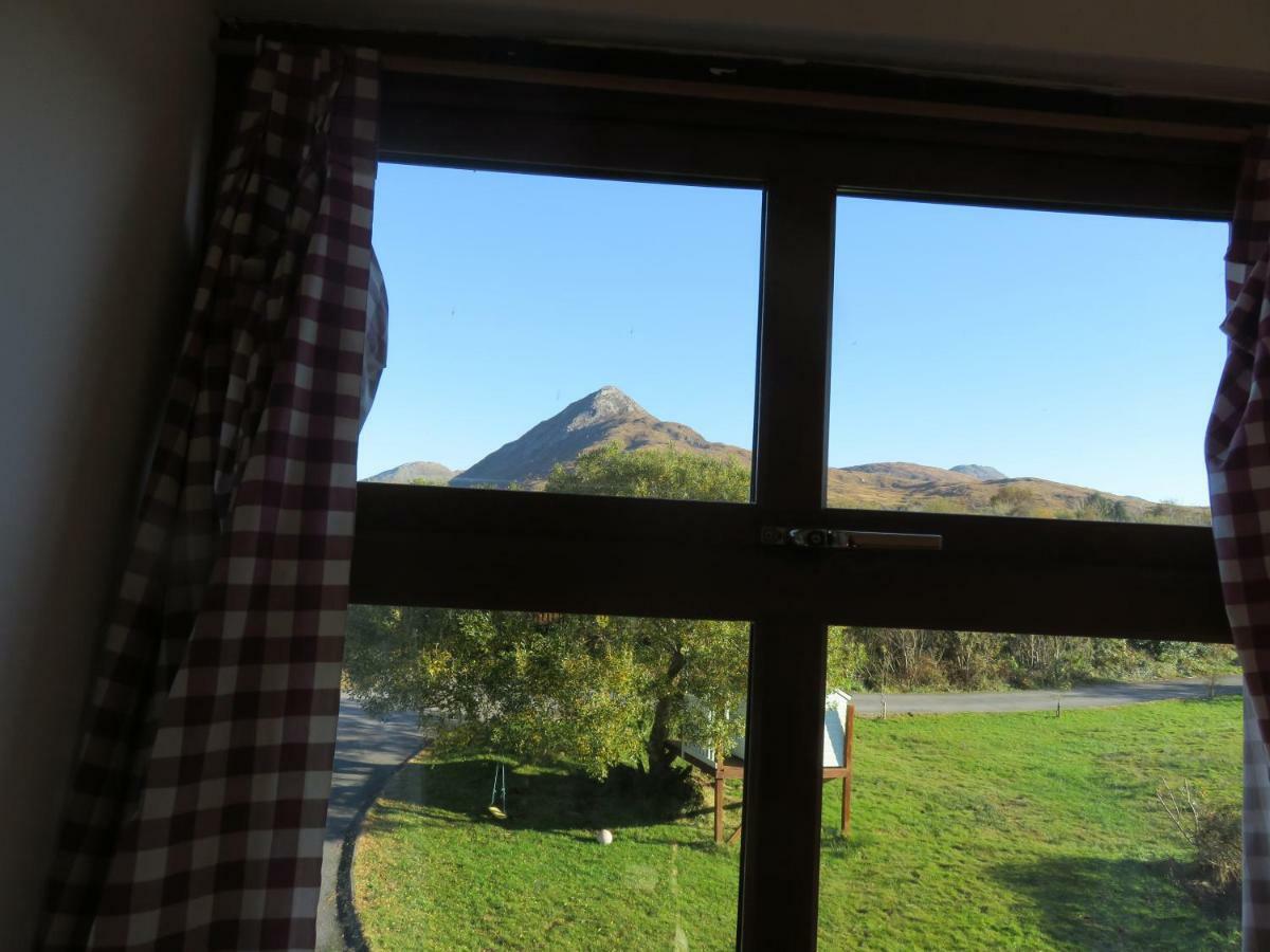 Letterfrack Mountain Farm Cottage On Farm In Village Centre Dış mekan fotoğraf